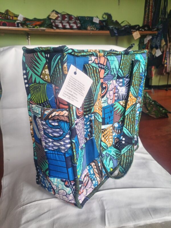 round tote bag